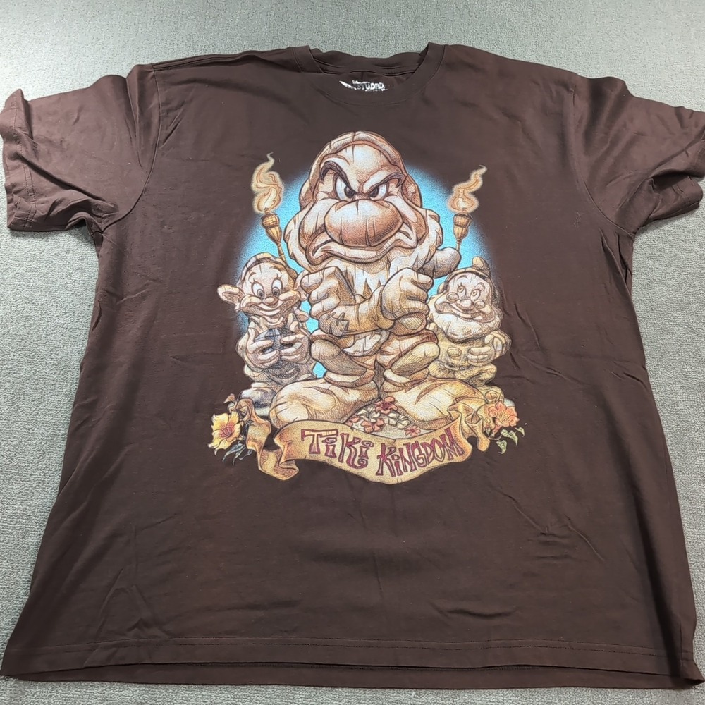 Disney Store Studio Collection Tiki Kingdom Grumpy Seven Dwarfs T-Shirt XL